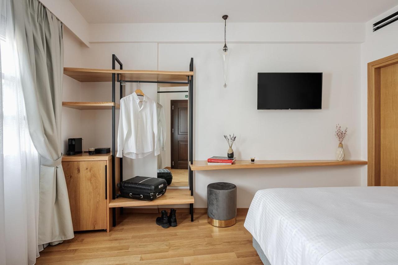 Petrou Suites Giannina Esterno foto