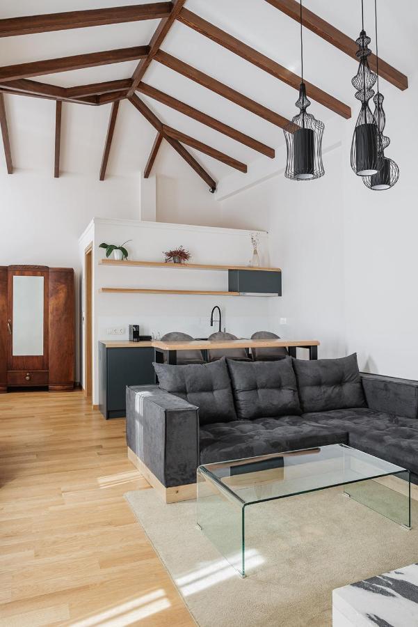 Petrou Suites Giannina Esterno foto